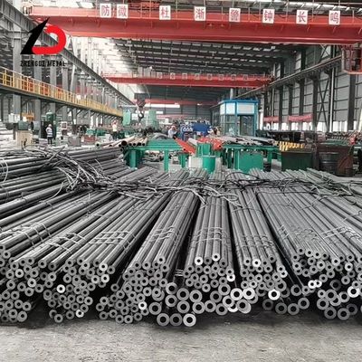 Ss400 S235jr Ss330 St37 St52 22*2.5mm 25*2mm 20*2.5mm 30*3mm دایره ای رنگی سیاه لوله فولادی کربن پایین لوله بدون درز