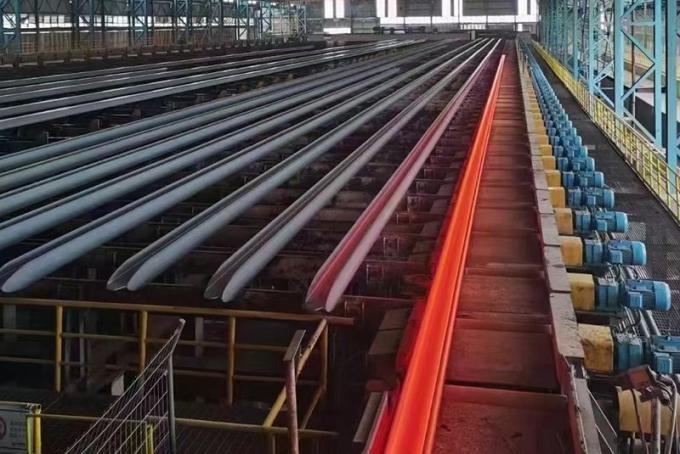 فولاد کربن A36 کانال C با قیمت رقابتی 41X41 41 * 21 فولاد U کانال گالوانیزه داغ DIP 2