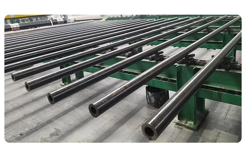 قیمت خوب A333 St52 A106b SA210c SA192 A192 آلیاژ کربن دیگ دقیق API 5L لوله فولادی بدون درز برای نفت، لوله گاز 2